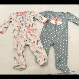 Set of 2 Carter’s fleece jammies size 6-9m